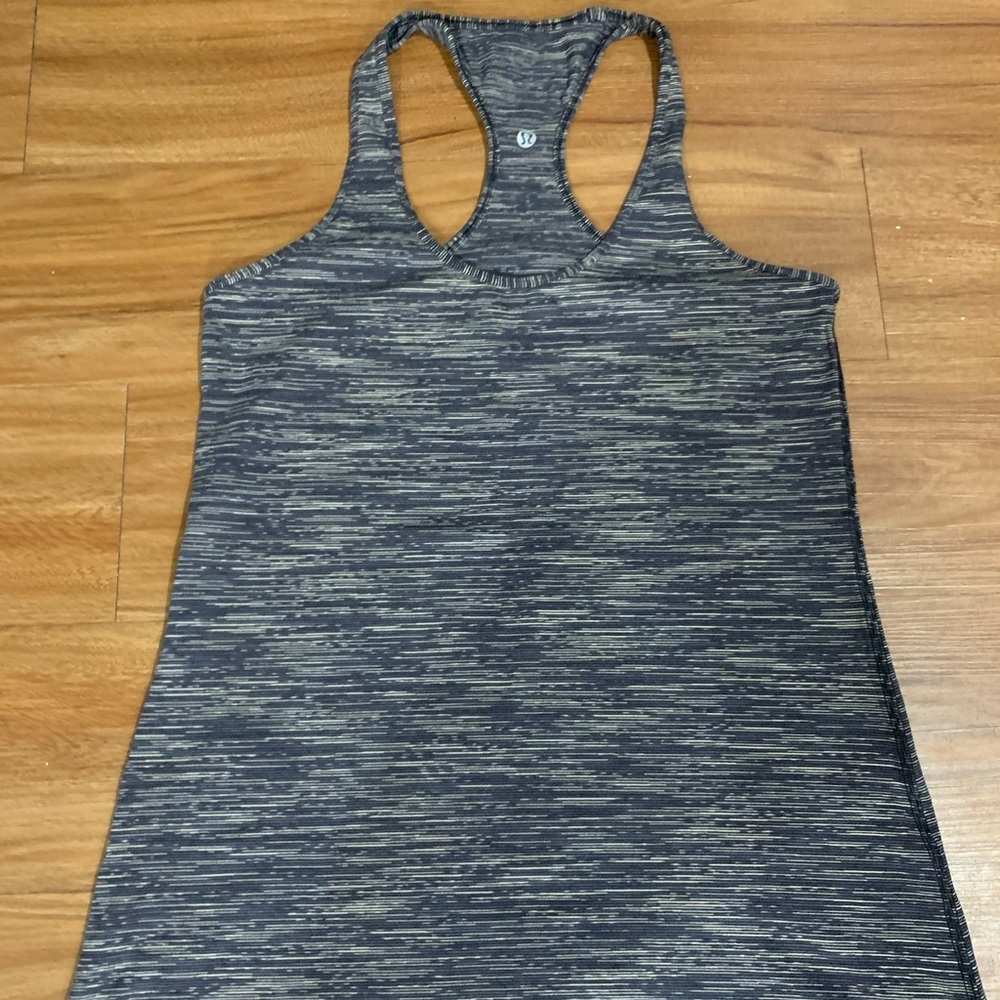 Lululemon Women’s Racerback Tank Top size 10 - Picture 3 of 6